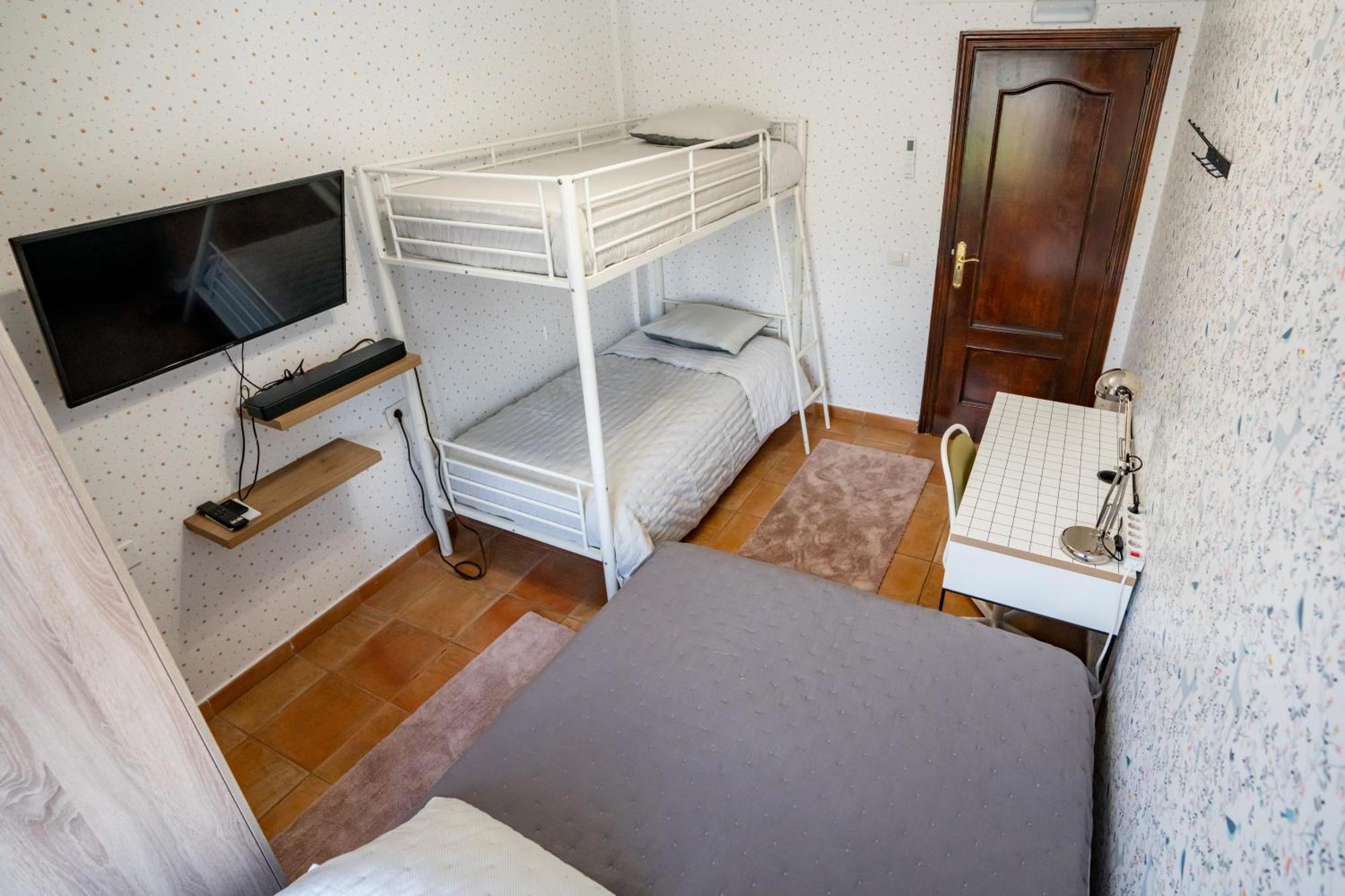 Casa Julio - Alcala Complete Coastal Retreat - Entire Apartment - 3 Min Walk From The Ocean - Shared Entrance With Host Zewnętrze zdjęcie