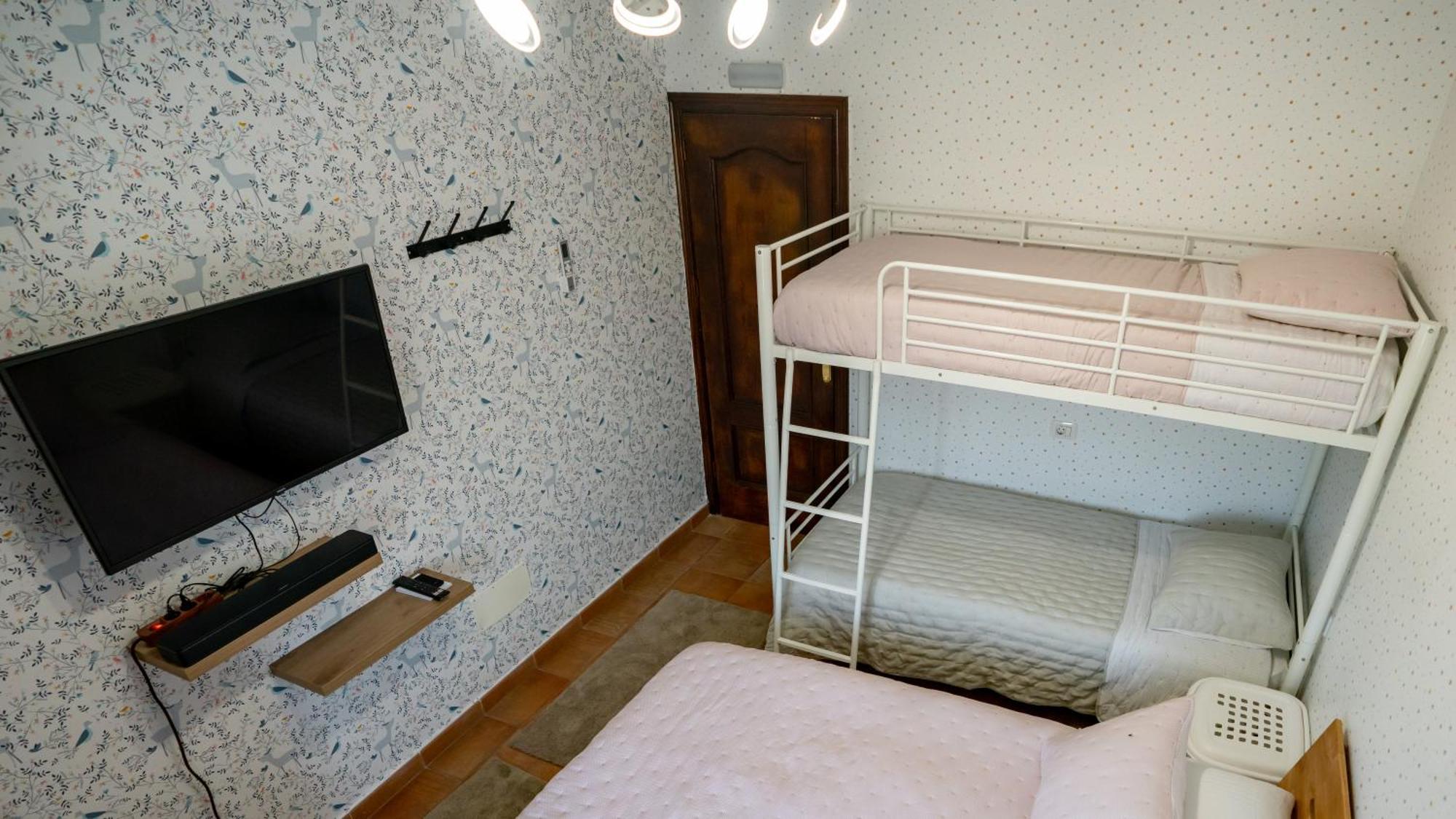 Casa Julio - Alcala Complete Coastal Retreat - Entire Apartment - 3 Min Walk From The Ocean - Shared Entrance With Host Zewnętrze zdjęcie